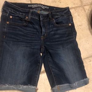 American eagle skinny burmuda shorts